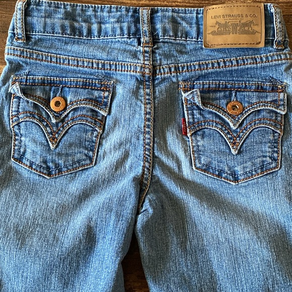 Levi’s girls jean shorts size 10 - Picture 11 of 13